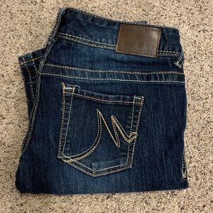 Maurices jeans